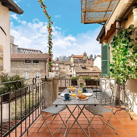 Lejlighed “antica Terrazza” Charme&relax Bergamo